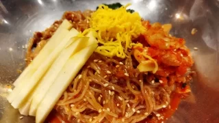 ビビン麺