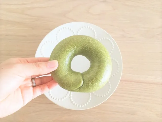 ほうれん草パウダーを使ったドーナツ