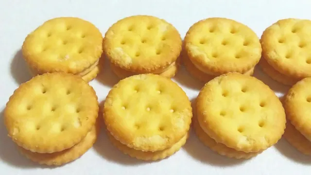 クリームサンドビスケット