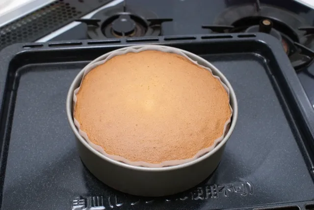 スポンジケーキ