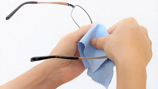 曇ったメガネ