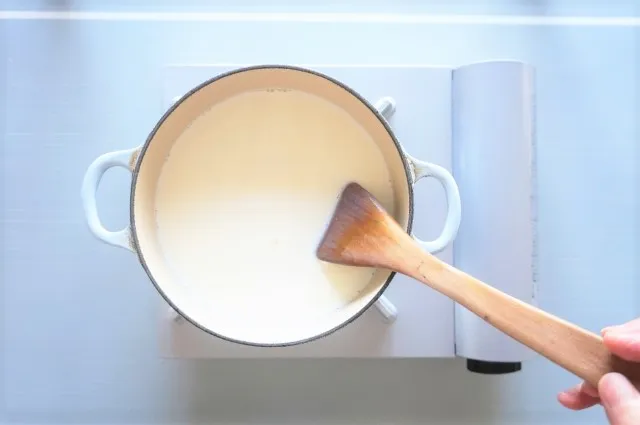 レンネットでカッテージチーズ作り