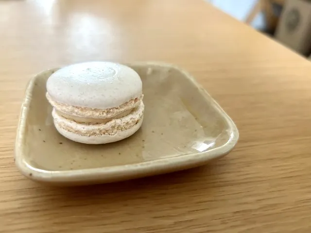 白いマカロン