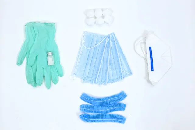 綿球などの医療用品