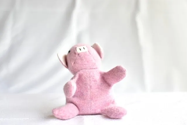 ぶたのぬいぐるみ