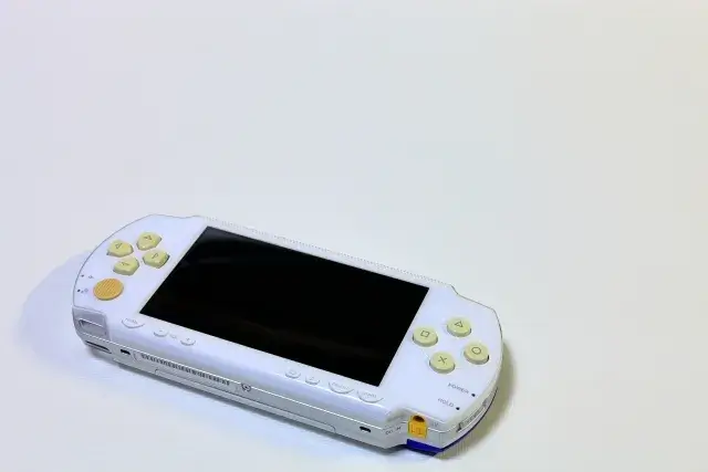 PSP（プレイステーション・ポータブル）